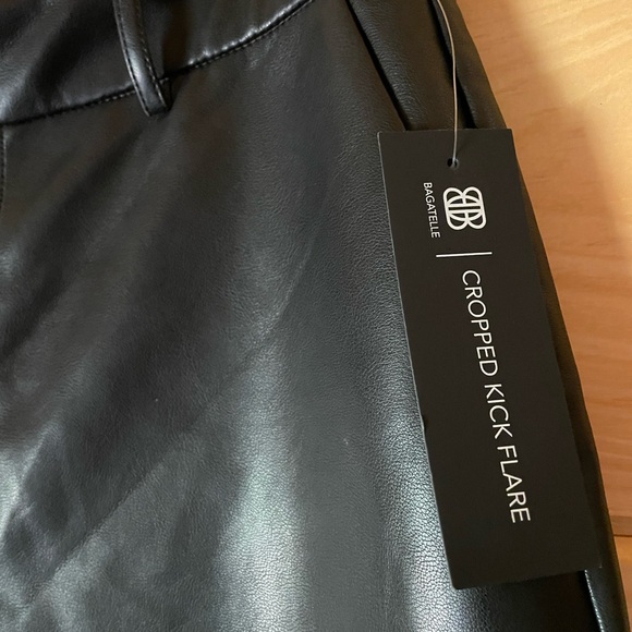 Cropped flare faux leather pants. Med - Picture 4 of 4